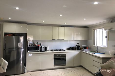 Property photo of 4 Garreffa Close Edensor Park NSW 2176