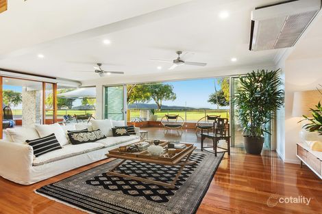 32 Palm St, Rowes Bay, QLD 4810