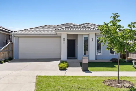 14 Poyner Cct, Mickleham, VIC 3064