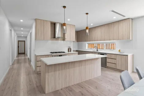 Property photo of 14 Poyner Circuit Mickleham VIC 3064