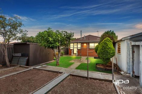 Property photo of 11 Bogong Court Reservoir VIC 3073