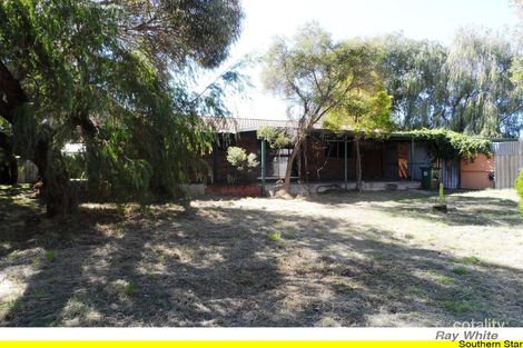 Property photo of 12 Logpine Crescent Camillo WA 6111