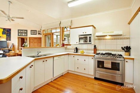 Property photo of 10 White Street Reservoir VIC 3073