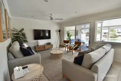 Property photo of 4/24 Carrothool Place Mooloolaba QLD 4557