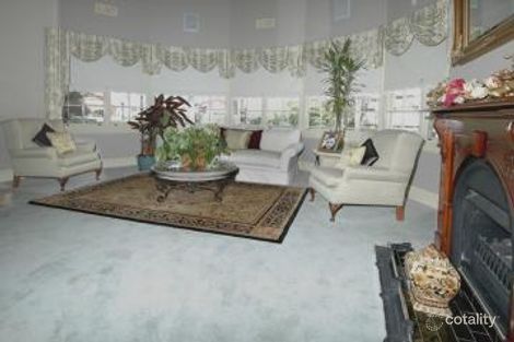 Property photo of 19 Blaxland Place Taylors Lakes VIC 3038
