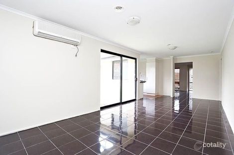 Property photo of 3 Abelia Court Meadow Heights VIC 3048