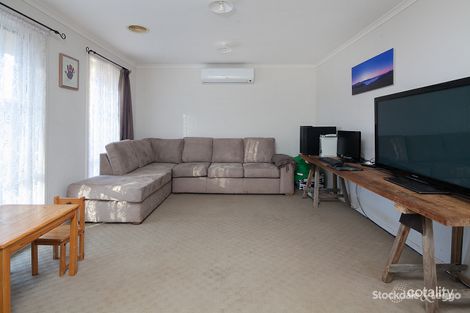 Property photo of 85 Manna Gum Drive Pakenham VIC 3810