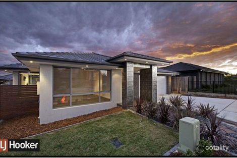 Property photo of 4 Jeannie Gunn Street Franklin ACT 2913