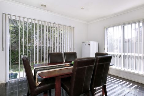 Property photo of 24 Flagstaff Loop Craigieburn VIC 3064