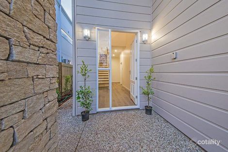 Property photo of 1 Junee Street Redland Bay QLD 4165