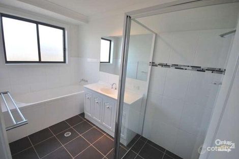 Property photo of 3 Durum Circuit Dubbo NSW 2830