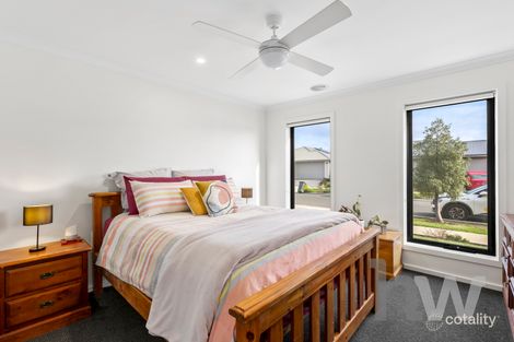 Property photo of 38 Floret Drive Lara VIC 3212
