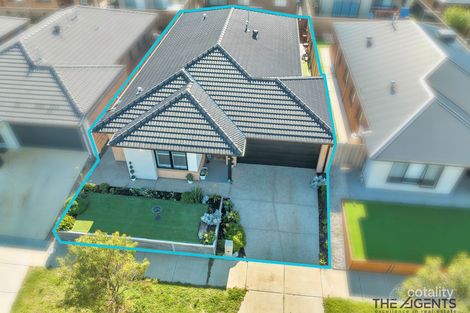 18 Bristol St, Strathtulloh, VIC 3338