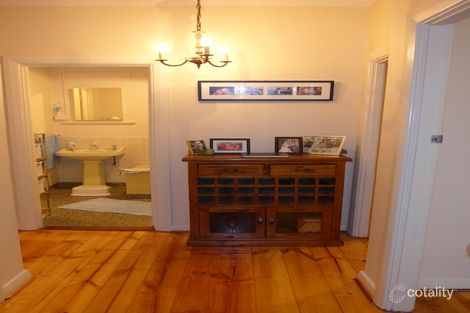 Property photo of 16 Central Avenue Magill SA 5072