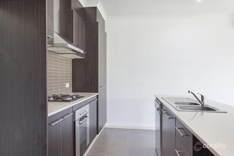 Property photo of 16 Astley Crescent Point Cook VIC 3030