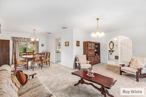 Property photo of 34 Sugarloaf Drive Chirnside Park VIC 3116