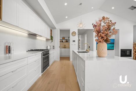 Property photo of 42 Silvester Way Gledswood Hills NSW 2557