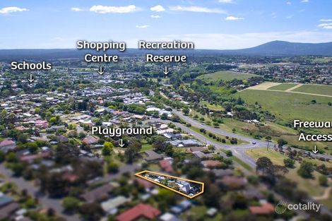 Property photo of 1/5 Robert Court Gisborne VIC 3437
