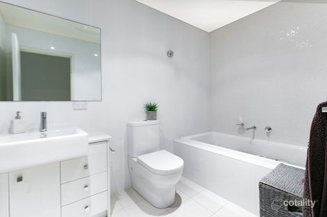 Property photo of 12/74 Pacific Parade Dee Why NSW 2099