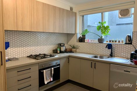 2/9 Christmas St, Northcote, VIC 3070