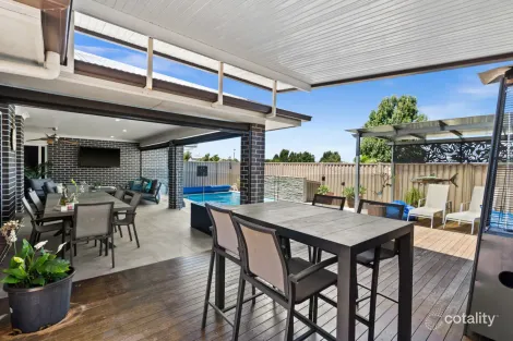 Property photo of 2 Susie Court Highfields QLD 4352