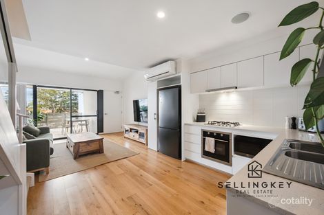 Property photo of 37/1 Glenariff Boulevard Canning Vale WA 6155