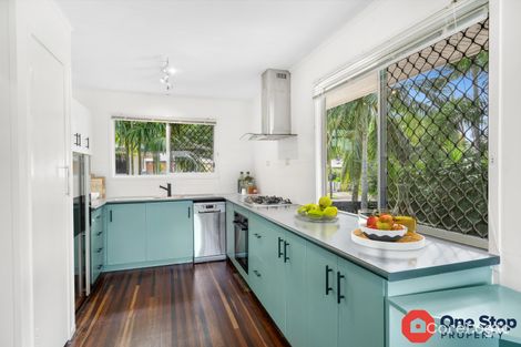 Property photo of 11 Brant Close Manoora QLD 4870