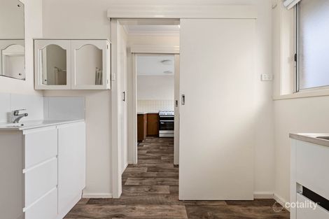 Property photo of 1/103 Grandview Grove Wendouree VIC 3355