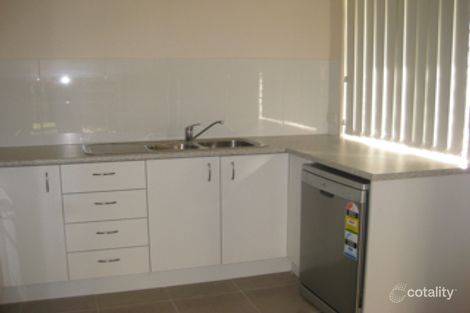 2/10 Elle Ct, Cashmere, QLD 4500