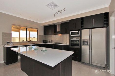 Property photo of 2 Riseberry Way Somerville WA 6430