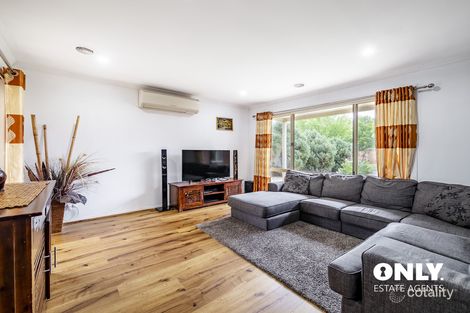 Property photo of 13 Bookham Way Cranbourne West VIC 3977