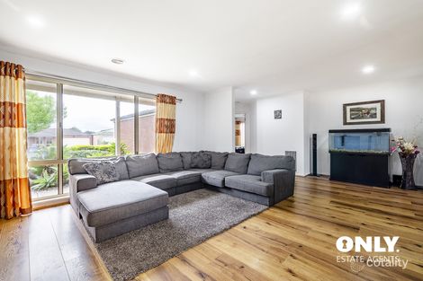 Property photo of 13 Bookham Way Cranbourne West VIC 3977