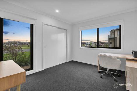 Property photo of 42 Verbena Boulevard Clyde VIC 3978