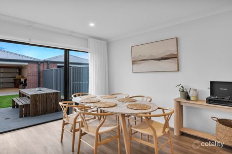 Property photo of 42 Verbena Boulevard Clyde VIC 3978