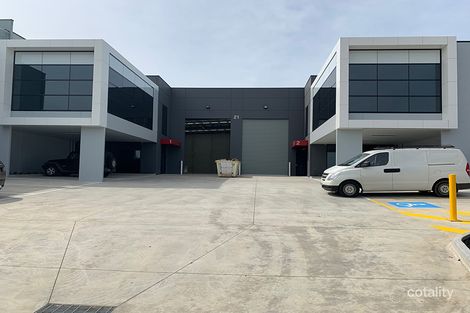 2/21 Whitfield Bvd, Cranbourne West, VIC 3977