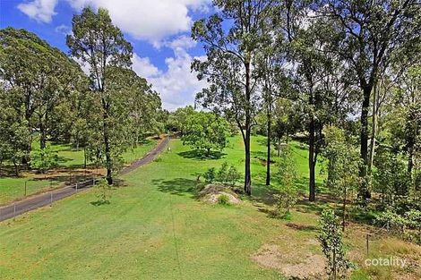 3 Wisteria Ct, Cashmere, QLD 4500