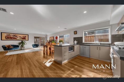Property photo of 15 Overnewton Way Wollert VIC 3750