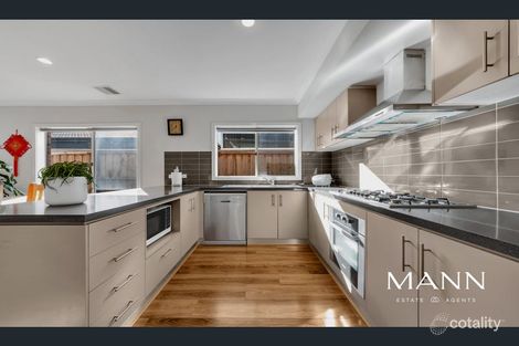 Property photo of 15 Overnewton Way Wollert VIC 3750