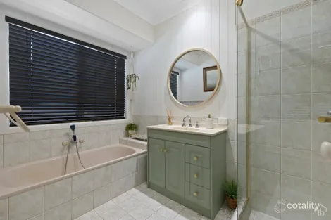 Property photo of 26 Avondale Drive Banora Point NSW 2486