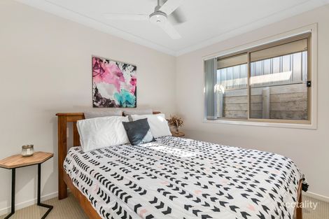 Property photo of 8 Tenyo Street Cameron Park NSW 2285
