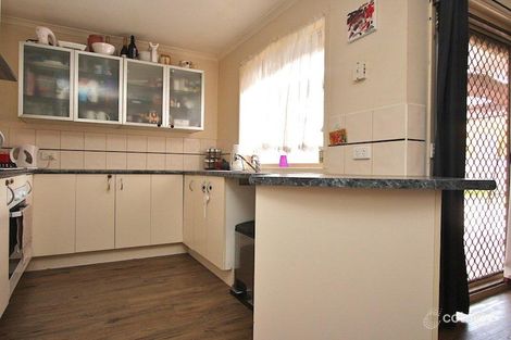 Property photo of 22 Spring Circuit Pakenham VIC 3810