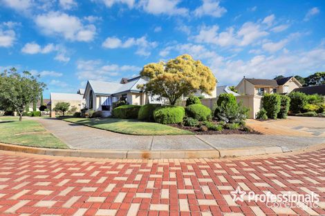 Property photo of 2 Hidcote Nook Canning Vale WA 6155