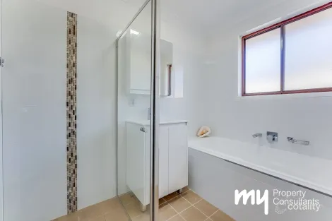 Property photo of 39 St Helens Park Drive St Helens Park NSW 2560