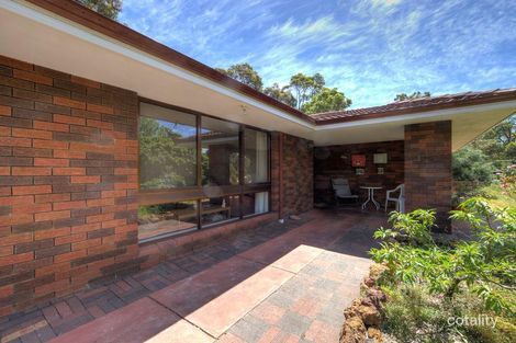 Property photo of 17 Barbigal Place Lesmurdie WA 6076