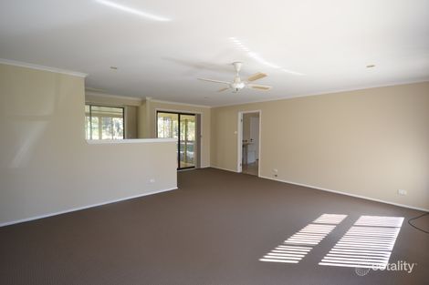 Property photo of 7 Elizabeth Way Hill Top NSW 2575