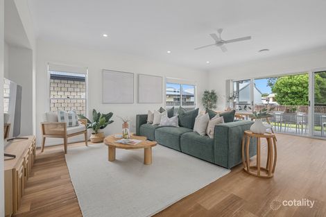 27 Landsboro Ave, Boondall, QLD 4034