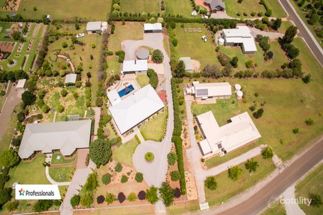 Property photo of 15 Daintree Circuit Moore Creek NSW 2340