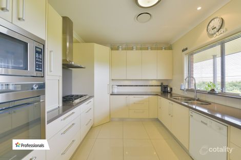 Property photo of 15 Daintree Circuit Moore Creek NSW 2340