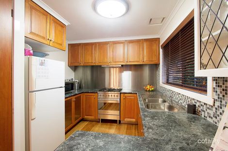 Property photo of 11 Roundhay Court Berwick VIC 3806