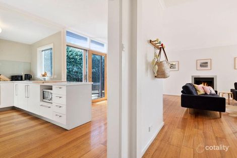 Property photo of 6 Murray Square Apollo Bay VIC 3233